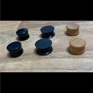 3/4” Plugs Gauges (3 pair) Wood-Silicone-Stone Black/Wood Gauges